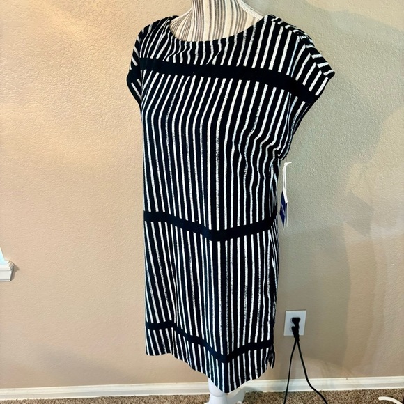 NWT Marimekko Swim Cover Dress Small Black White Terrycloth Short Sleeves - Picture 9 of 16